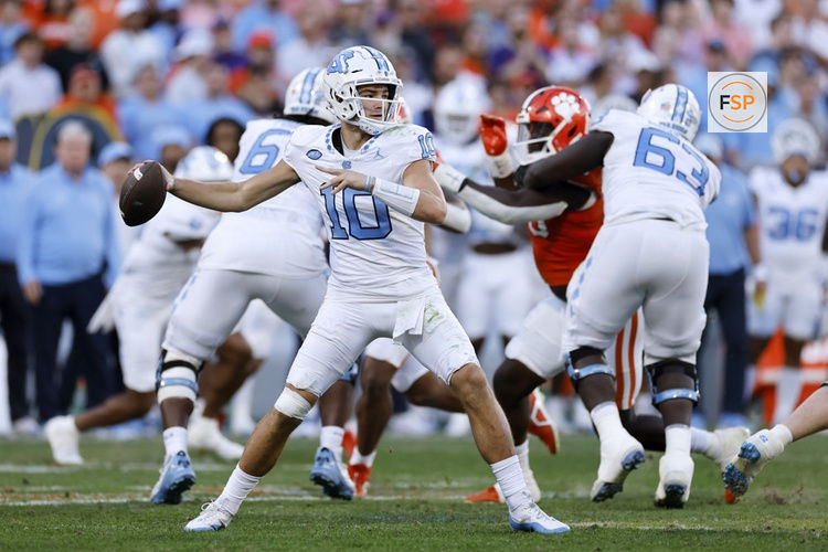 CLEMSON, SC - NOVEMBER 18: North Carolina Tar Heels quarterback Drake Maye (10) passes the ball during a college football game against the Clemson Tigers on November 18, 2023 at Memorial Stadium in Clemson, South Carolina. (Photo by Joe Robbins/Icon Sportswire)
