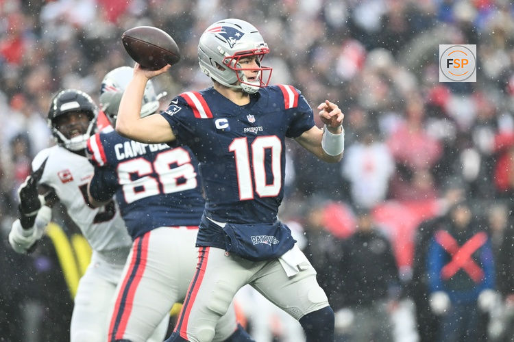 Jan 18, 2026; Foxborough, MA, USA; New England Patriots quarterback Drake Maye (10) throws in the first quarter in an AFC Divisional Round game against the Houston Texans at Gillette Stadium. Credit: Brian Fluharty-Imagn Images