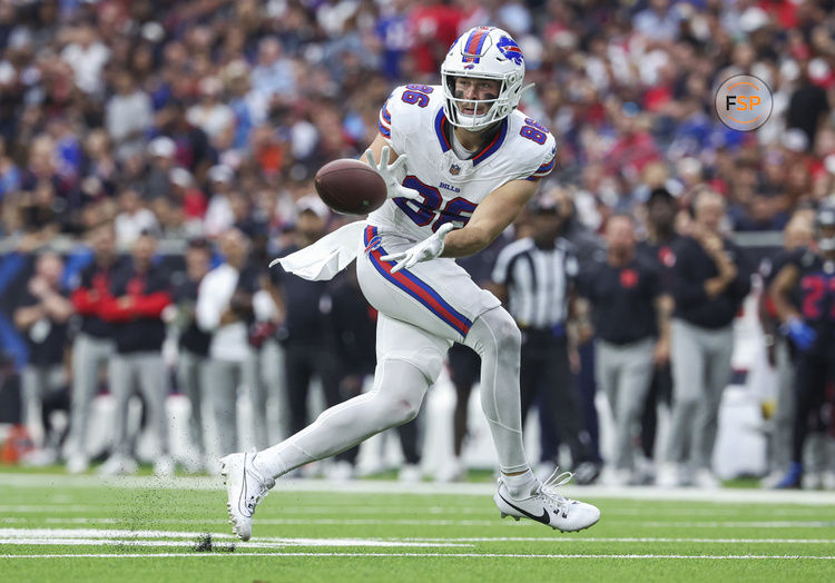 Oct 6, 2024; Houston, Texas, USA; Buffalo Bills tight end Dalton Kincaid (86) makes a reception during the second quarter against the Houston Texans at NRG Stadium. Credit: Troy Taormina-Imagn Images