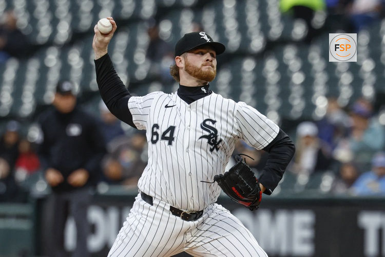 Apr 30, 2025; Chicago, Illinois, USA; Chicago White Sox starting pitcher Shane Smith (64) delivers a pitch against the Milwaukee Brewers during the first inning at Rate Field. Credit: Kamil Krzaczynski-Imagn Images