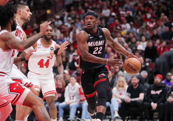 CHICAGO, IL - MARCH 18: Miami Heat forward Jimmy Butler (22) drives to the basket during a NBA game between the Miami Heat and the Chicago Bulls on March 18, 2023 at the United Center in Chicago, IL. (Photo by Melissa Tamez/Icon Sportswire)