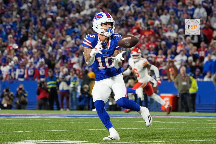 Nov 2, 2025; Orchard Park, New York, USA; Buffalo Bills wide receiver Khalil Shakir (10) catches a pass during the third quarter against the Kansas City Chiefs at Highmark Stadium. Credit: Gregory Fisher-Imagn Images