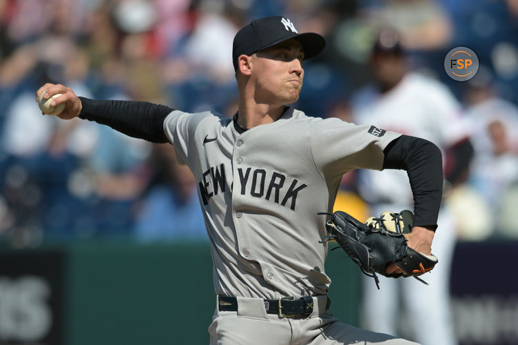 Apr 23, 2025; Cleveland, Ohio, USA; New York Yankees relief pitcher Luke Weaver (30) throws a pitch during the ninth inning against the Cleveland Guardians at Progressive Field. Credit: Ken Blaze-Imagn Images