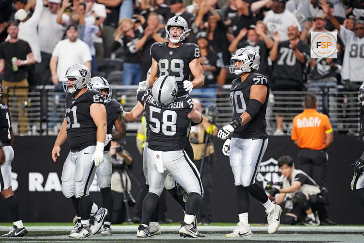 Nov 2, 2025; Paradise, Nevada, USA; Las Vegas Raiders tight end Brock Bowers (89) celebrates after a touchdown during the second half against the Jacksonville Jaguars at Allegiant Stadium. Credit: Kirby Lee-Imagn Images