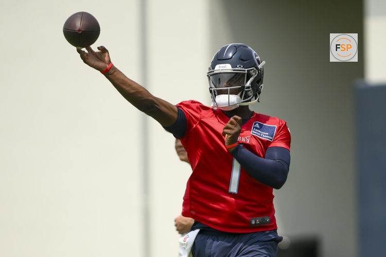 Jun 10, 2025; Nashville, TN, USA; Tennessee Titans quarterback Cam Ward (1) throws a pass during minicamp at Nissan Stadium. Credit: Steve Roberts-Imagn Images