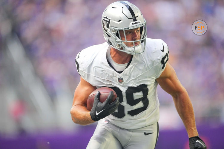 Aug 10, 2024; Minneapolis, Minnesota, USA; Las Vegas Raiders tight end Brock Bowers (89) runs after the catch against the Minnesota Vikings in the first quarter at U.S. Bank Stadium. Credit: Brad Rempel-USA TODAY Sports