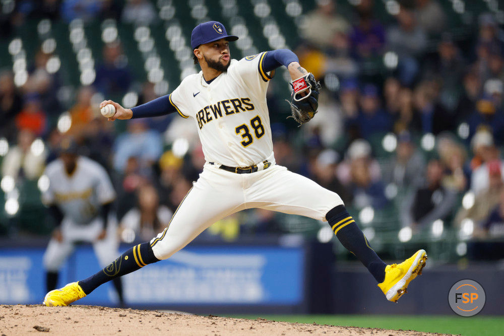 MILWAUKEE, WI - APRIL 20: Milwaukee Brewers relief pitcher Devin Williams (38) delivers a pitch during an MLB game against the Pittsburgh Pirates on April 20, 2022 at American Family Field in Milwaukee, Wisconsin. (Photo by Joe Robbins/Icon Sportswire)