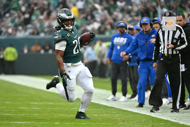 Oct 4, 2026; Philadelphia, Pennsylvania, USA;  Philadelphia Eagles running back Saquon Barkley (26) runs the ball against the Los Angeles Rams during the first quarter at Lincoln Financial Field.  Credit: Eric Hartline-Imagn Images