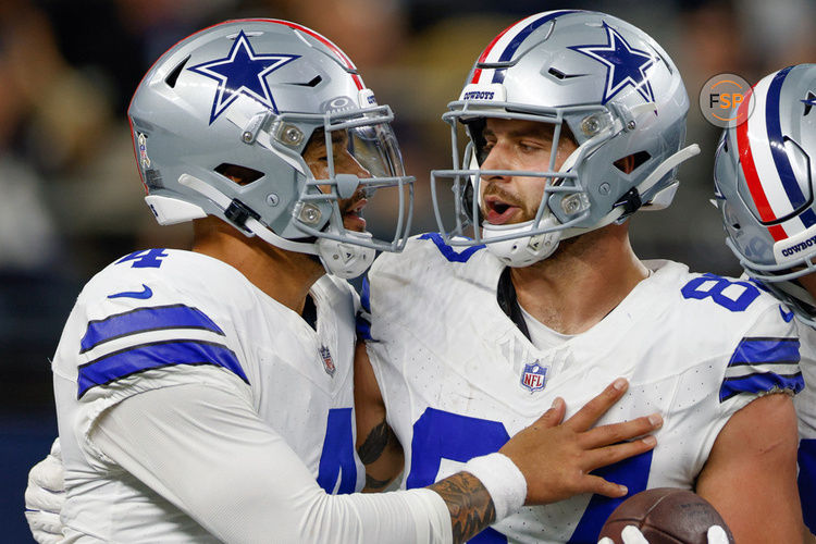 ARLINGTON, TX - NOVEMBER 12: Dallas Cowboys quarterback Dak Prescott (4) and tight end Jake Ferguson (87) celebrate after a touchdown during the game between the Dallas Cowboys and New York Giants on November 12, 2023 at AT&T Stadium in Arlington, TX. (Photo by Andrew Dieb/Icon Sportswire)