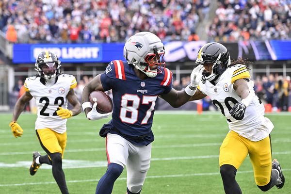 Sep 20, 2026; Foxborough, Massachusetts, USA;  New England Patriots wide receiver Romeo Doubs (87) runs after a catch against the Pittsburgh Steelers at Gillette Stadium.  Mandatory Credit: Eric Canha-Imagn Images