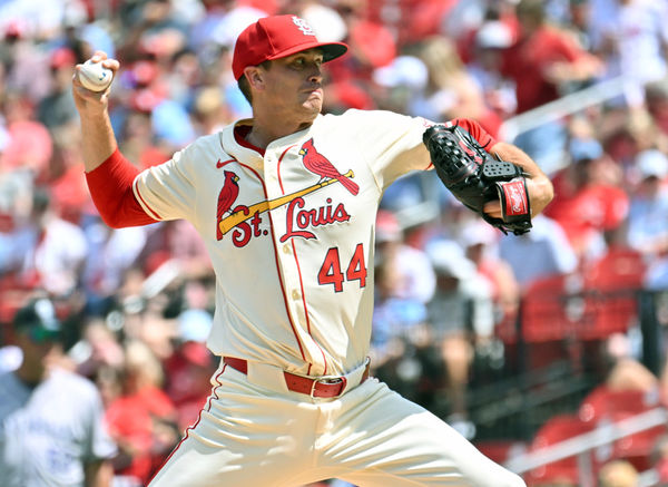 ST. LOUIS, MO - JUNE 08: St. Louis Cardinals starting pitcher Kyle Gibson (44) pitches in the first inning during the Colorado Rockies at St. Louis Cardinals MLB game on June 08, 2024, at Busch Stadium, St. Louis, MO.  (Photo by Keith Gillett/Icon Sportswire)