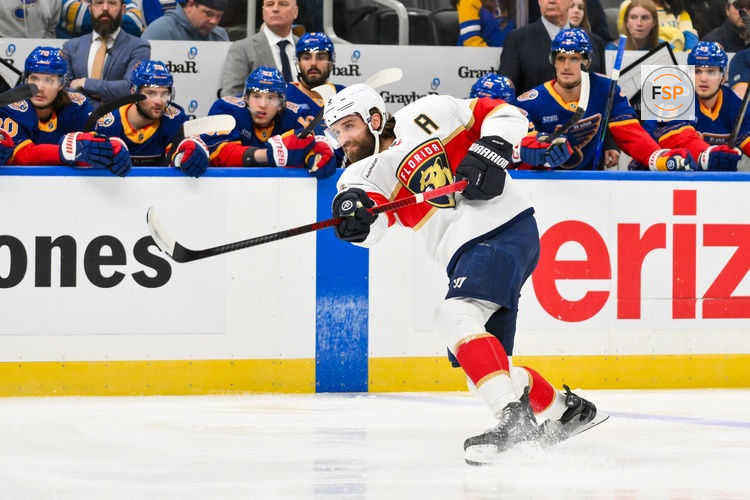 Jan 29, 2026; St. Louis, Missouri, USA; Florida Panthers center Sam Bennett (9) shoots against the St. Louis Blues during the first period at Enterprise Center. Credit: Jeff Curry-Imagn Images