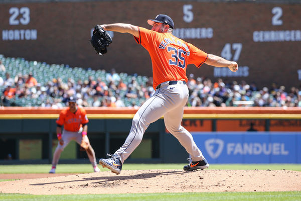 DETROIT, MI - MAY 12:  Houston Astros starting pitcher Justin Verlander (35) pitches during the first inning of a regular season Major League Baseball game between the Houston Astros and the Detroit Tigers on May 12, 2024 at Comerica Park in Detroit, Michigan.  (Photo by Scott W. Grau/Icon Sportswire)