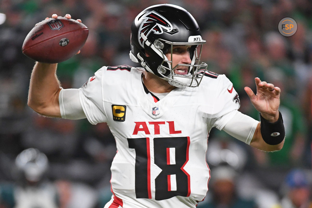 Sep 16, 2024; Philadelphia, Pennsylvania, USA; Atlanta Falcons quarterback Kirk Cousins (18) throws a pass during the first quarter against the Philadelphia Eagles at Lincoln Financial Field. Credit: Eric Hartline-Imagn Images