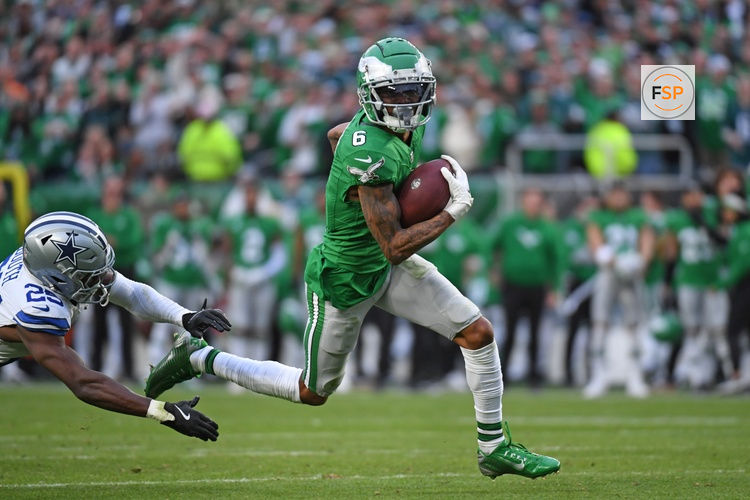 Dec 29, 2024; Philadelphia, Pennsylvania, USA; Philadelphia Eagles wide receiver DeVonta Smith (6) against the Dallas Cowboys at Lincoln Financial Field. Credit: Eric Hartline-Imagn Images