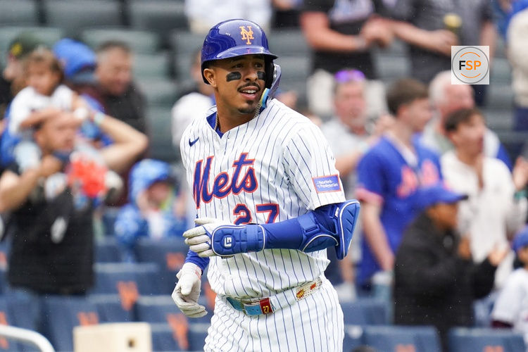 May 28, 2025; New York, New York, USA; New York Mets third baseman Mark Vientos (27) celebrates after hitting a home run during the third inning against the Chicago White Sox at Citi Field. Credit: Lucas Boland-Imagn Images