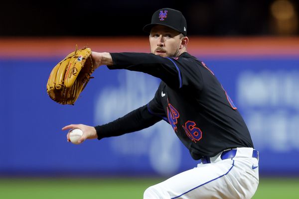May 23, 2025; New York City, New York, USA; New York Mets starting pitcher Griffin Canning (46) pitches against the Los Angeles Dodgers during the third inning at Citi Field. Mandatory Credit: Brad Penner-Imagn Images