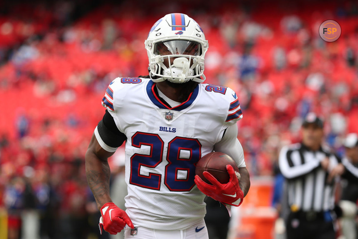 KANSAS CITY, MO - OCTOBER 16: Buffalo Bills running back James Cook (28) before an NFL game between the Buffalo Bills and Kansas City Chiefs on October 16, 2022 at GEHA Field at Arrowhead Stadium in Kansas City, MO. Photo by Scott Winters/Icon Sportswire)