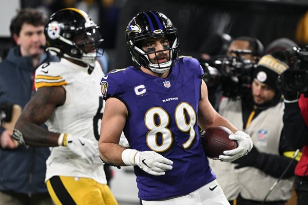 Jan 11, 2025; Baltimore, Maryland, USA; Baltimore Ravens tight end Mark Andrews (89) against the Pittsburgh Steelers in the second quarter in an AFC wild card game at M&T Bank Stadium. Mandatory Credit: Tommy Gilligan-Imagn Images