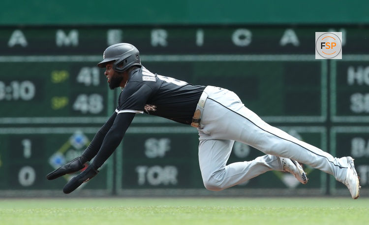 Jul 20, 2025; Pittsburgh, Pennsylvania, USA;  Chicago White Sox center fielder Luis Robert Jr. (88) runs on his way to stealing second base against the Pittsburgh Pirates during the fourth inning at PNC Park. Credit: Charles LeClaire-Imagn Images