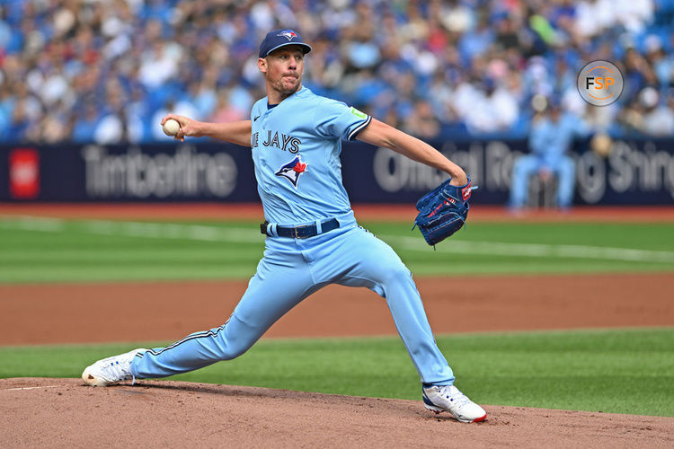 TORONTO, ON - AUGUST 03: Toronto Blue Jays Pitcher Chris Bassitt (40) pitches in the first inning during the regular season MLB game between the Washington Nationals and Toronto Blue Jays on August 30, 2023 at Rogers Centre in Toronto, ON. (Photo by Gerry Angus/Icon Sportswire)TORONTO, ON - AUGUST 30: (Photo by Gerry Angus/Icon Sportswire)