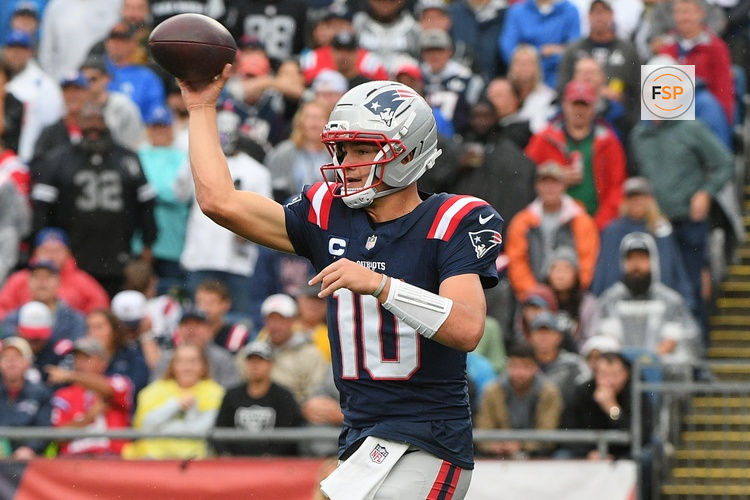Sep 7, 2025; Foxborough, Massachusetts, USA; New England Patriots quarterback Drake Maye (10) passes the ball against the Las Vegas Raiders during the first half at Gillette Stadium. Credit: Bob DeChiara-Imagn Images