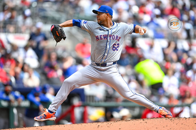 ATLANTA, GA – APRIL 11:  New York pitcher Jose Quintana (62) throws a pitch during the MLB game between the New York Mets and the Atlanta Braves on April 11th, 2024 at Truist Park in Atlanta, GA. (Photo by Rich von Biberstein/Icon Sportswire)