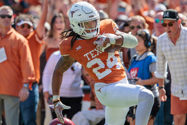 DALLAS, TX - OCTOBER 07: Texas Longhorns running back Jonathon Brooks (24) heads into the end zone for a touchdown during the second half against the Oklahoma Sooners on October 7th, 2023 at Cotton Bowl Stadium in Dallas Texas. (Photo by William Purnell/Icon Sportswire)