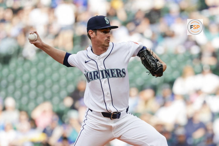 Jun 1, 2026; Seattle, Washington, USA; Seattle Mariners starting pitcher Emerson Hancock (26) throws against the New York Mets during the first inning at T-Mobile Park. Credit: Joe Nicholson-Imagn Images