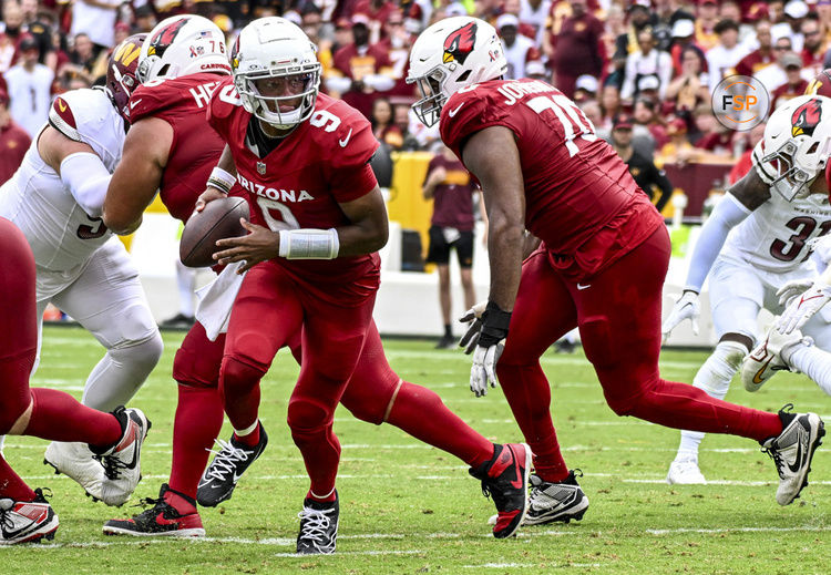 LANDOVER, MD - SEPTEMBER 10: Arizona Cardinals quarterback Joshua Dobbs (9) in action during the NFL game between the Arizona Cardinals and the Washington Commanders on September 10, 2023 at Fed Ex Field in Landover, MD. (Photo by Mark Goldman/Icon Sportswire)