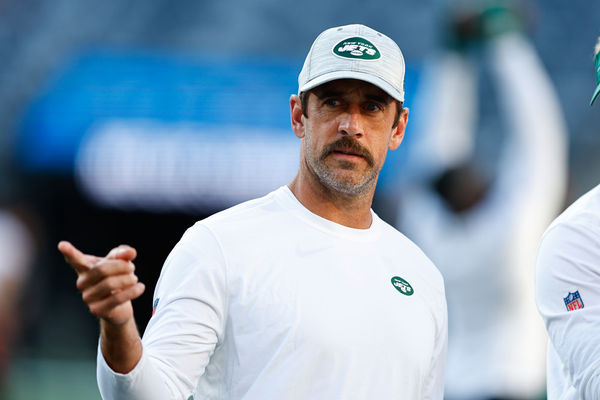 EAST RUTHERFORD, NJ - AUGUST 19: Aaron Rodgers #8 of the New York Jets prior to the Preseason game against the Tampa Bay Buccaneers on Augut 19, 2023 at MetLife Stadium in East Rutherford, New Jersey.  (Photo by Rich Graessle/Icon Sportswire)
