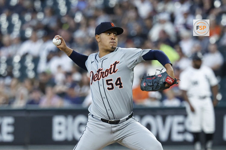 Aug 23, 2024; Chicago, Illinois, USA; Detroit Tigers starting pitcher Keider Montero (54) delivers a pitch against the Chicago White Sox during the first inning at Guaranteed Rate Field. Credit: Kamil Krzaczynski-USA TODAY Sports