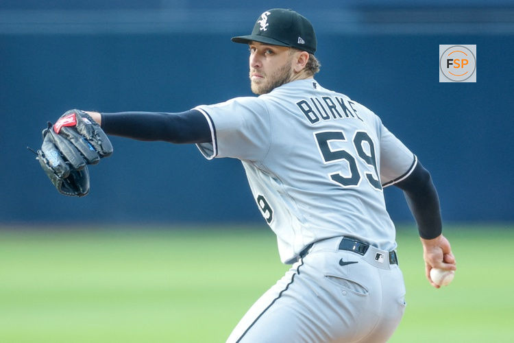 May 2, 2026; San Diego, California, USA; Chicago White Sox starting pitcher Sean Burke (59) throws a pitch during the first inning against the San Diego Padres at Petco Park. Credit: David Frerker-Imagn Images