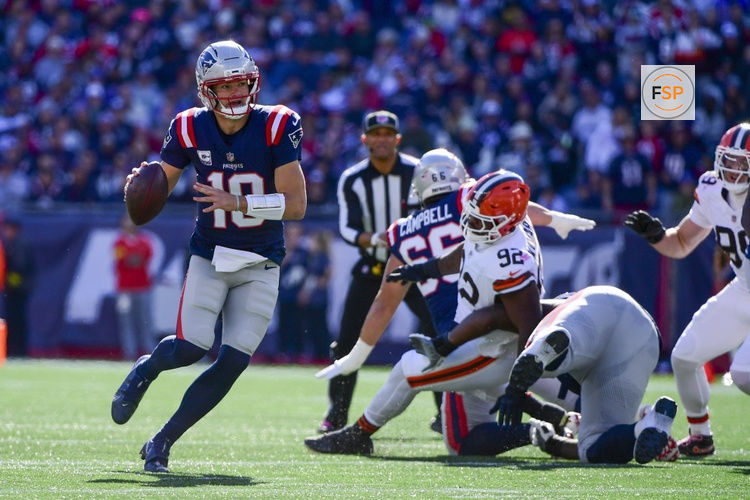 Oct 26, 2025; Foxborough, Massachusetts, USA;  New England Patriots quarterback Drake Maye (10) looks to pass during the first quarter against the Cleveland Browns at Gillette Stadium. Credit: Bob DeChiara-Imagn Images