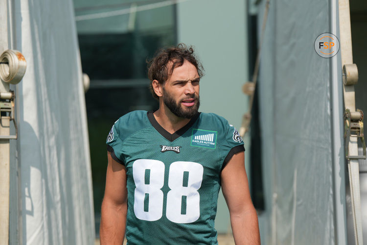 PHILADELPHIA, PA - JULY 26: Philadelphia Eagles tight end Dallas Goedert (88) participates in Philadelphia Eagles Training Camp on July 26, 2023 at the NovaCare Training Complex in Philadelphia, PA. (Photo by Andy Lewis/Icon Sportswire)