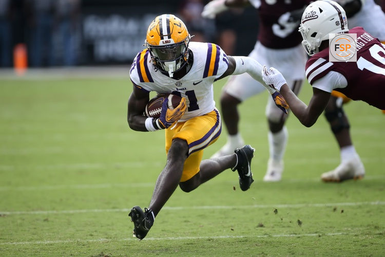 STARKVILLE, MS - SEPTEMBER 16: LSU Tigers wide receiver Brian Thomas Jr. (11) during the game between the Mississippi State Bulldogs and the LSU Tigers on September 16, 2023 at Davis Wade Stadium in Starkville, Mississippi.  (Photo by Michael Wade/Icon Sportswire)