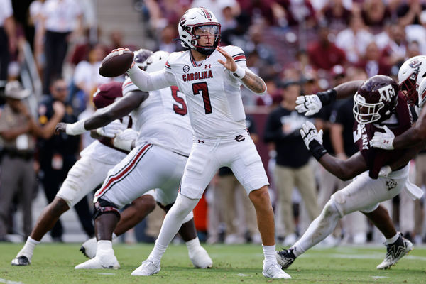 COLLEGE STATION, TX - OCTOBER 28: South Carolina Gamecocks quarterback Spencer Rattler (7) passes the ball during a college football game against the Texas A&M Aggies on October 28, 2023 at Kyle Field in College Station, Texas. (Photo by Joe Robbins/Icon Sportswire)