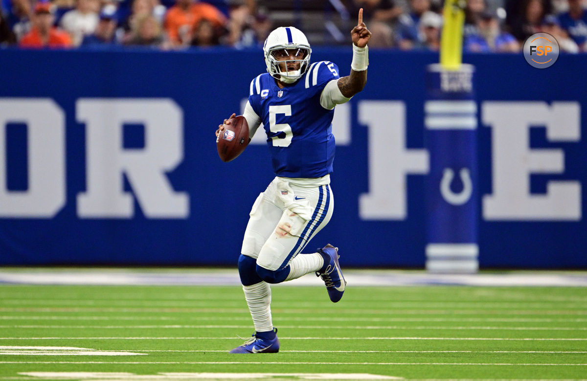 Sep 22, 2024; Indianapolis, Indiana, USA; Indianapolis Colts quarterback Anthony Richardson (5) holds up the one finger while running the ball during the second half against the Chicago Bears at Lucas Oil Stadium. Credit: Marc Lebryk-Imagn Images

