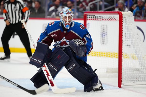Oct 9, 2025; Denver, Colorado, USA; Colorado Avalanche goaltender Scott Wedgewood (41) defends the net in the first period against the Utah Mammoth at Ball Arena. Mandatory Credit: Ron Chenoy-Imagn Images
