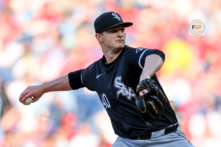 PHILADELPHIA, PA - APRIL 20:  Michael Soroka #40 of the Chicago White Sox pitches during the Major League Baseball game against the Philadelphia Phillies on April 20, 2024 at Citizens Bank Park in Philadelphia, Pennsylvania.   (Photo by Rich Graessle/Icon Sportswire)