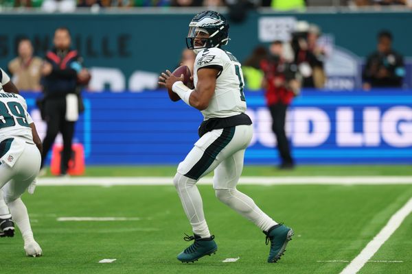 Oct 11, 2026; Tottenham, ENG;  Philadelphia Eagles quarterback Jalen Hurts (1) throws the ball during the fourth quarter against the Jacksonville Jaguars at Tottenham Hotspur Stadium.  Mandatory Credit: Nathan Ray Seebeck-Imagn Images